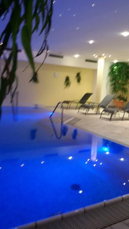 Maximilian Hotel